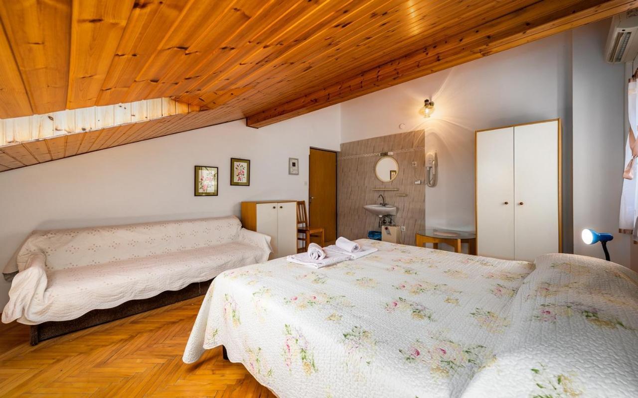 Apartmani Lido Bašanija Extérieur photo